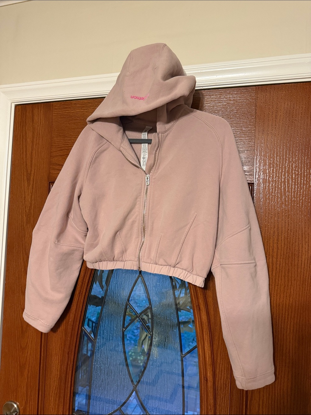 lululemon athletica Cropped Zip Hoodie in Dusty Pink size small